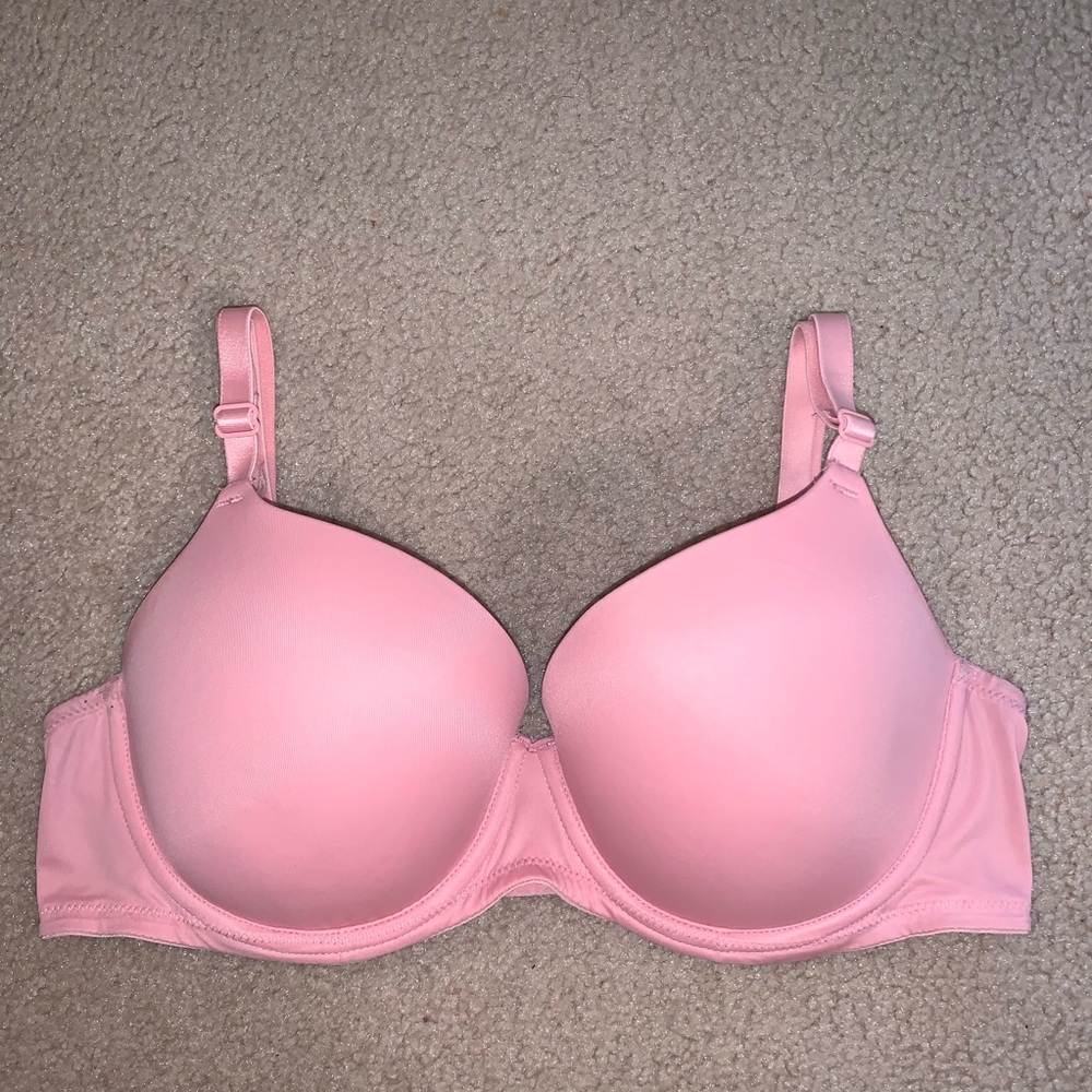 PINK Victoria’s Secret Wear Everywhere Bra